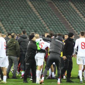 Türkiye U21 - Sırbistan U21 maçının ardından arbede yaşandı