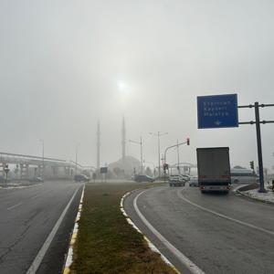 Sivasta yoğun sis etkili oldu