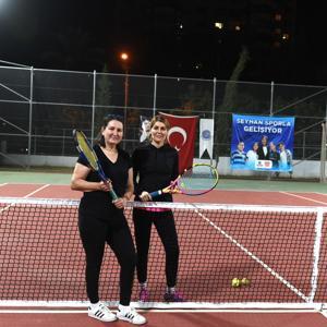 Seyhan’da Öğretmenler Gününe tenis turnuvası