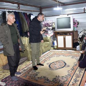 Yaşadıkları barakayı su basan  aileye Kaymakam sahip çıktı