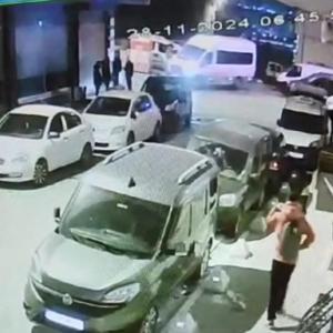 İstanbul - Esenyurtta okuldaki tartışma sonrası sınıf arkadaşlarını tekme tokat dövüp, babasını tehdit ettiler