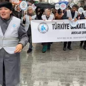 İstanbul – Avcılar’da engellilerden farkındalık yürüyüşü