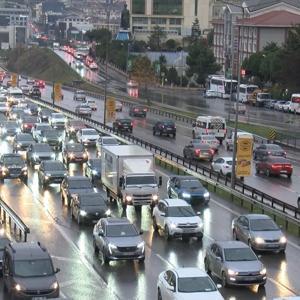 İstanbulda trafik yoğunluğu yüzde 78e ulaştı