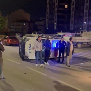 Niğdede polis aracı ile otomobil çarpıştı: 2si polis 6 yaralı