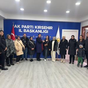 Kırşehirde, CHPden istifa eden 12 kişi AK Partiye geçti