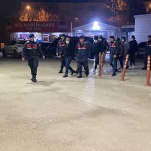 Bursada 13 kaçak göçmen yakalandı; 296 bin TL ceza kesildi