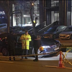 İstanbul - Beykozda polis memuru trafikte tartıştığı ünlü mimarı silahla yaraladı