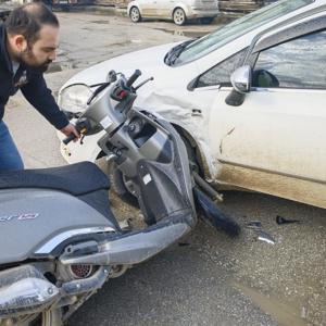 Bursada otomobil ile motosiklet çarpıştı; 1 yaralı