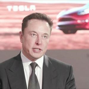 Elon Musk Avrupaya da el attı Aşırı sağ partiye övgü