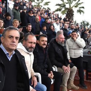 Dikili Belediyespor şampiyonluğunu ilan etti