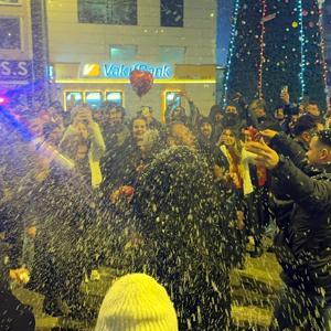 Çorlu ve Keşan’da  yeni yılı meydanda kutladılar