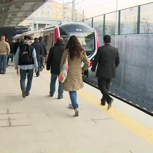 EMEKLİYE TREN, OTOBÜS VE KARGO İNDİRİMİ| 1 milyon emekliye indirimli ulaşım hizmeti verildi