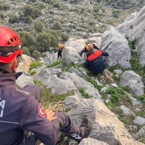 Nergis toplamak için çıktıkları dağda mahsur kalan 2 çocuk kurtarıldı