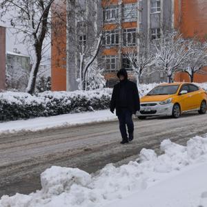 Keşan’da kar yağışı etkisini kaybetti