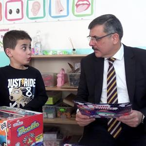 Vali Çiftçinin karne hediyesini gören öğrenci: Büyük araba almış