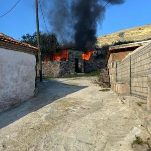 Çanakkalede Yangın: Müstakil Ev Kullanılamaz Hale Geldi