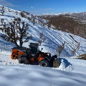 Sasonda 14 yerleşim yerinin yolu kardan kapandı