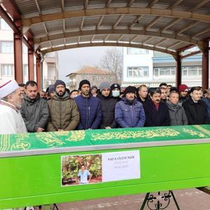 İsrailin hava saldırısında yaşamını yitirmişti; memleketinde toprağa verildi