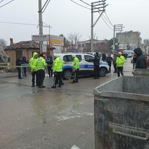 Çöp kamyonunun altında kalan yaya hayatını kaybetti