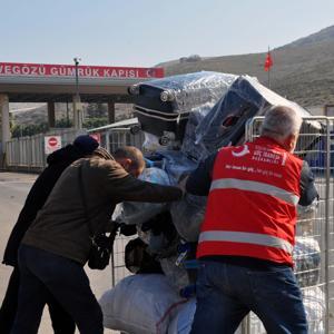 Suriyeli öğretmenden meslektaşlarına çağrı: Çocuklarımızın eğitimi için ülkenize dönün