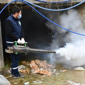 Osmaniye’de  larva, uçkun ve uçan haşerelerle etkin mücadele