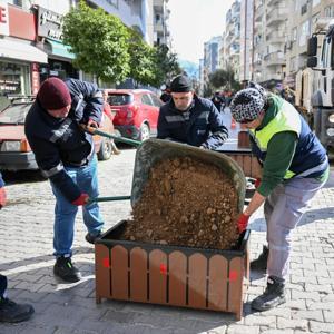 Zafer Caddesinde Geçici Refüj Çalışması