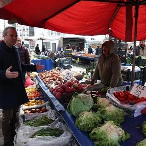 Sivas Belediyesinden ihtiyaç sahiplerine pazar yardımı