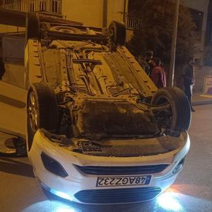 Batman’da otomobille çarpışan hafif ticari aracın sürücüsü yaralandı