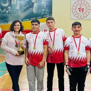 Kuladan Özel Öğrenciler Futsalda Türkiye Yarı Finallerinde