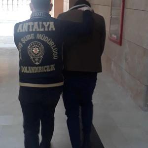 Antalyada kendisini MİT görevlisi olarak tanıtıp dolandırıcılık yapan kişi tutuklandı