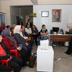 Yunusemrede Aile İçi İletişim semineri