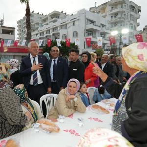 Başkan Karalar, Yumurtalık halkıyla iftarda buluştu