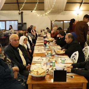 Şehit aileleri ve gaziler iftarda buluştu