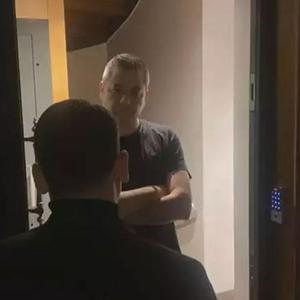 Murat Ongunun gözaltına alındığı anların görüntüleri ortaya çıktı: Birçok silah ve deste deste paralar...