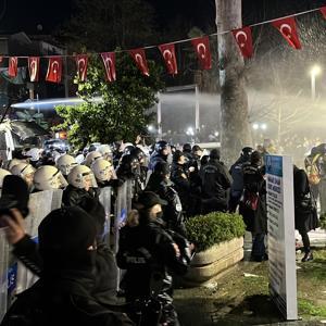 Kocaelide izinsiz eylemde gözaltına alınan 14 kişi serbest