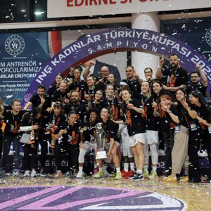 Kadınlar Basketbol Türkiye Kupasında şampiyon ÇBK Mersin oldu