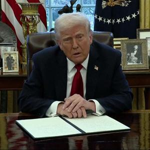 Trump’dan bir vergi hamlesi daha YÜZDE 25...