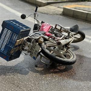 Bursada otomobil ile motosiklet çarpıştı: 1 yaralı