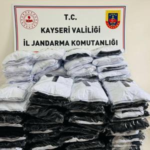Kayseride 320 bin TLlik sahte lisanslı tişört ele geçirildi