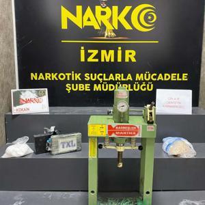 Otomobilde uyuşturucuyla yakalanan 4 şüpheli tutuklandı