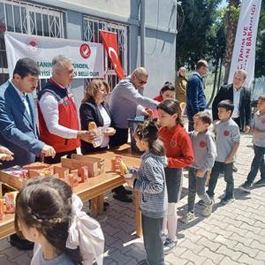 Hatayda Öğrencilere Balık Ekmek İkramı