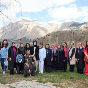 Çamardı ilçesinde şehit ailelerine yemek