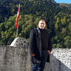 Rize’de kestiği ağacın altında kalan muhtar öldü