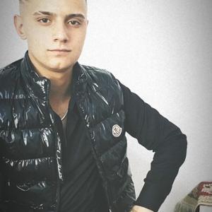 Devrilen motosikletin sürücüsü Emirhan öldü, arkadaşı yaralandı