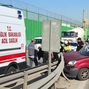 Kocaelide zincirleme kaza; 3 yaralı
