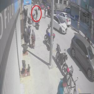 Kardeşini tabancayla tehdit etti, polisler müdahale etti