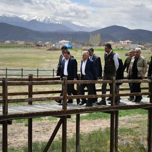 Vali Çiçek ve Başkan Büyükkılıç, Sultan Sazlığında incelemelerde bulundu