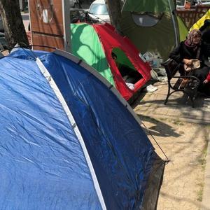 İstanbul- Avcılarda evlerine girmekten çekinenler çadırlarda kalmaya devam ediyor