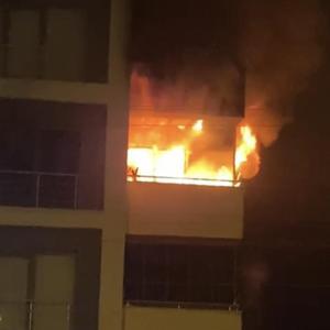 Uzaklaştırma kararı bulunan eşiyle telefonda tartıştıktan sonra evi yaktı
