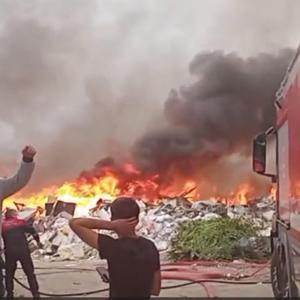 İzmir’de, kaçak döküm sahasında yangın